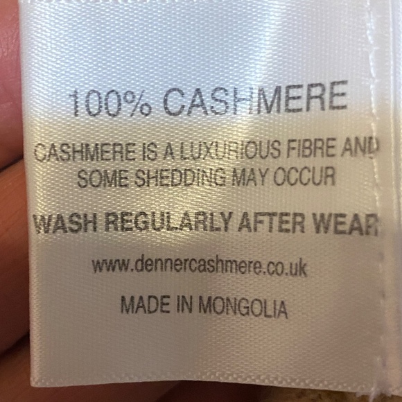 Denner Cashmere camel coloured short sleeve sweater. Sz S - Picture 13 of 15